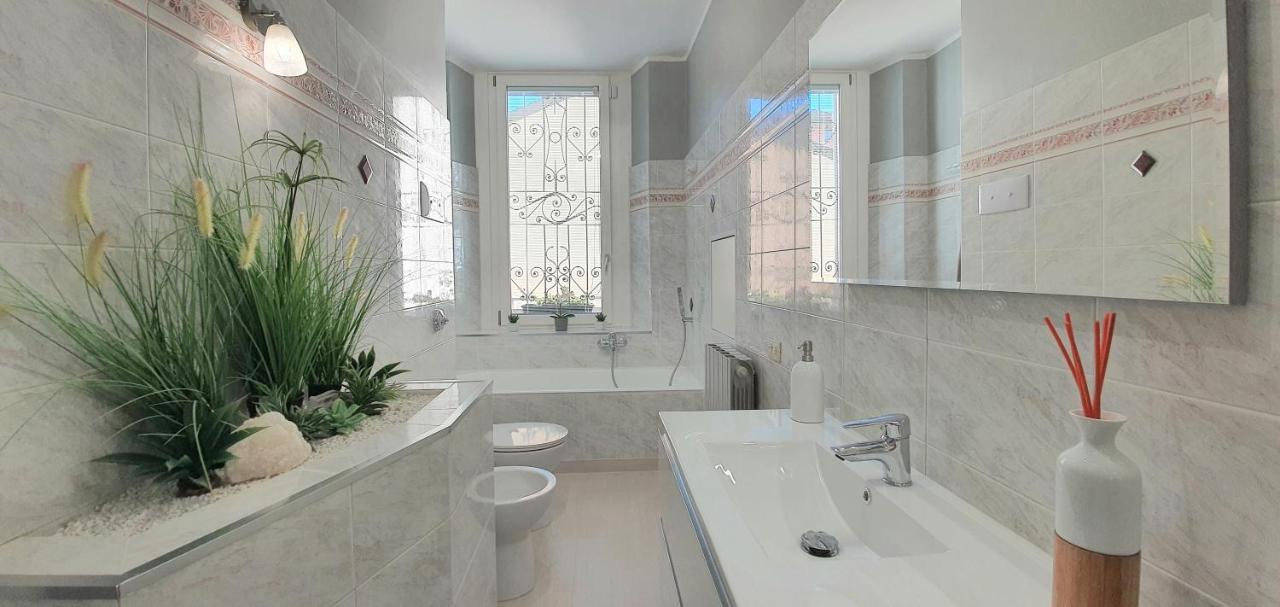 Charming Apartment Central Station Milan Bagian luar foto